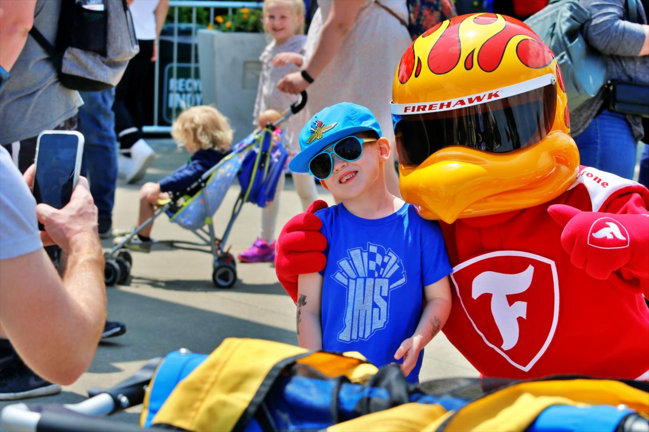 Fans with Firehawk - Indianapolis 500 Qualifying Day 1 - By: Lisa Hurley -- Photo by: Lisa Hurley